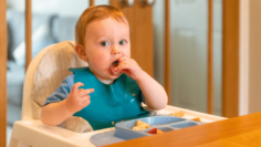COME EVITARE LA COMPARSA DI ALLERGIE ALIMENTARI DURANTE LO SVEZZAMENTO