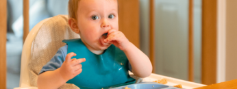 COME EVITARE LA COMPARSA DI ALLERGIE ALIMENTARI DURANTE LO SVEZZAMENTO